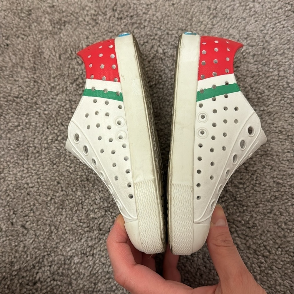 Native Red White & Green Jefferson Shoe - Picture 2 of 6